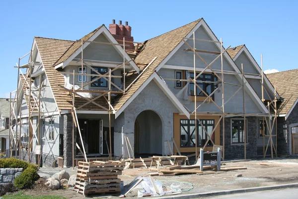 Your Guide to Choosing a Trusted Dallas Roofing Contractor